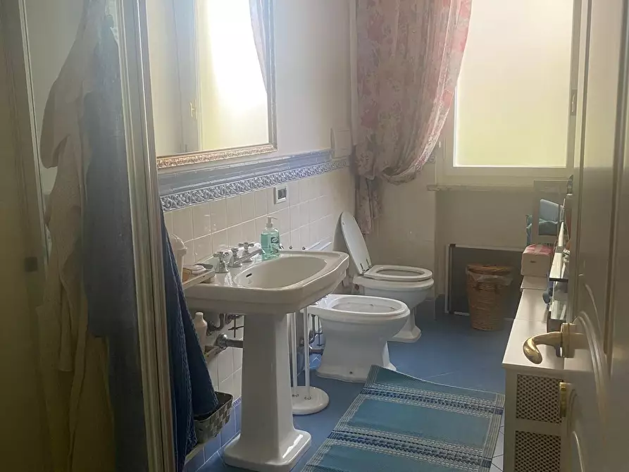 Immagine 29 di Appartamento in vendita  a Viareggio