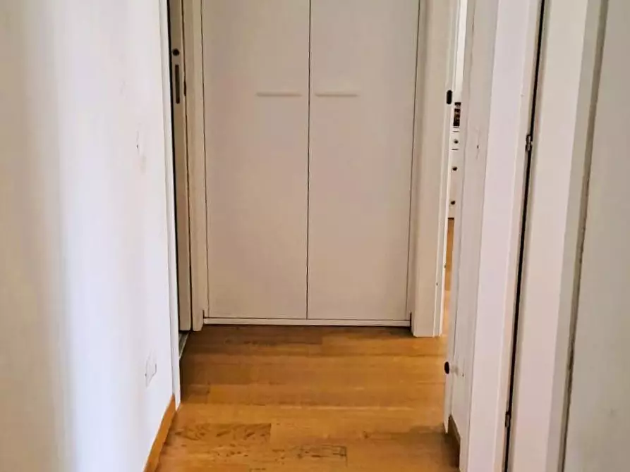 Immagine 3 di Appartamento in vendita  a Carrara