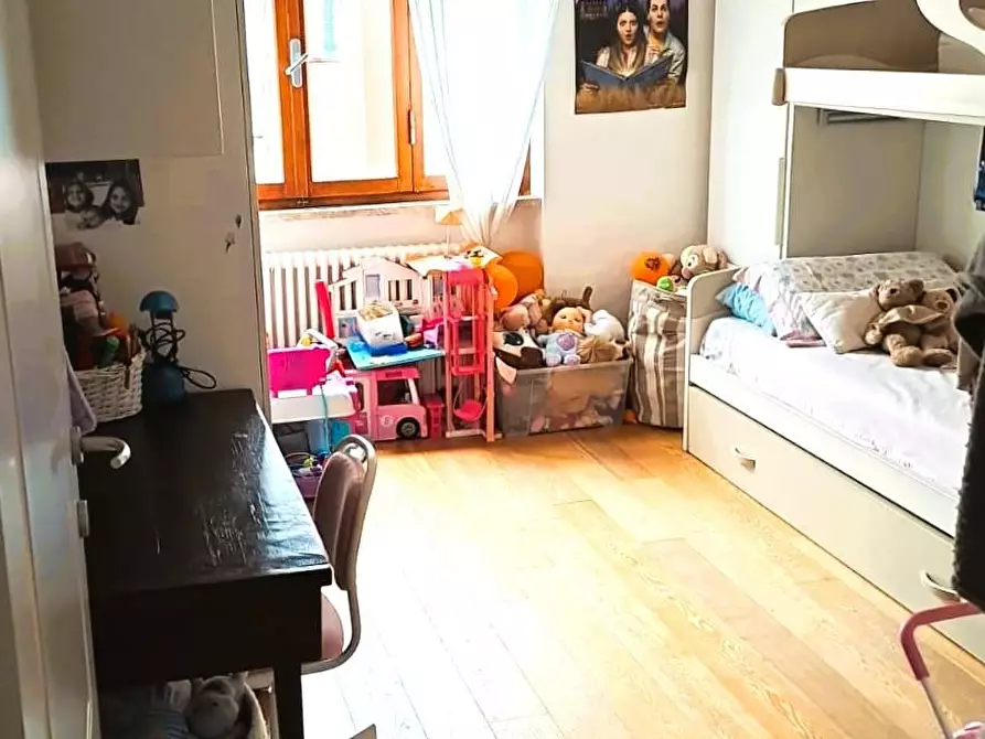 Immagine 5 di Appartamento in vendita  a Carrara