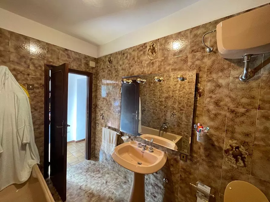 Immagine 69 di Casa colonica in vendita  a Arcidosso