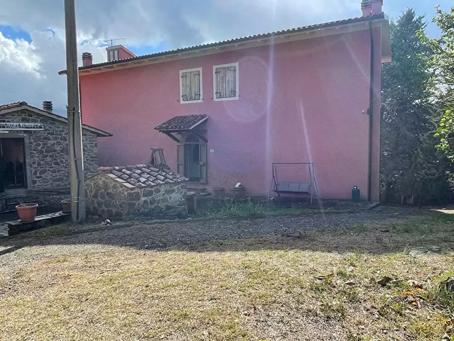 Immagine 30 di Casa colonica in vendita  a Arcidosso
