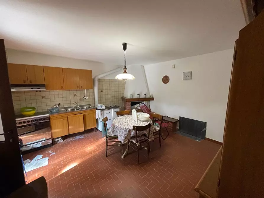 Immagine 77 di Casa colonica in vendita  a Arcidosso