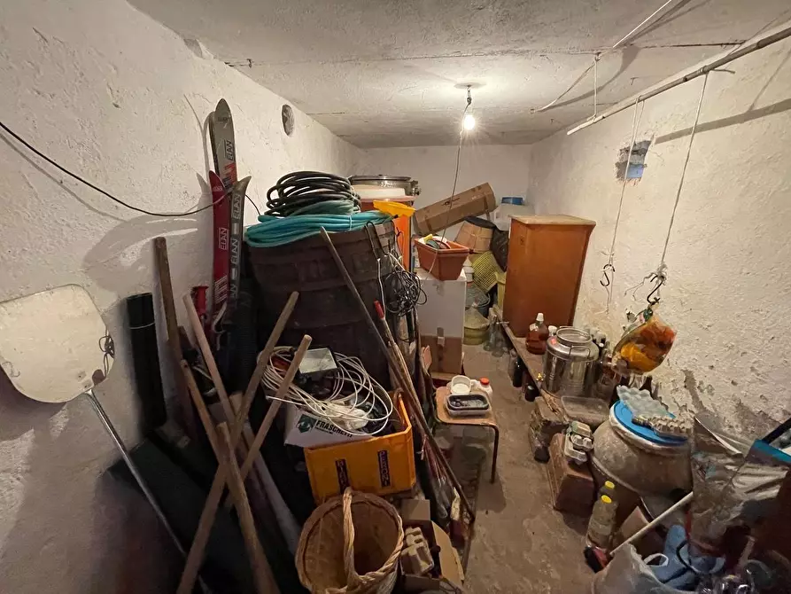 Immagine 37 di Casa colonica in vendita  a Arcidosso