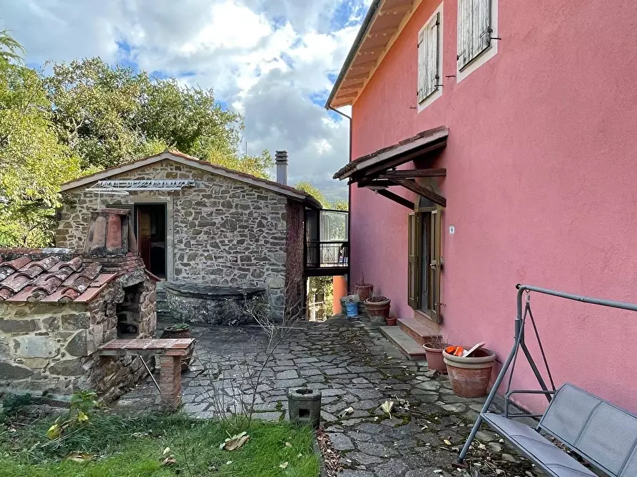 Immagine 33 di Casa colonica in vendita  a Arcidosso