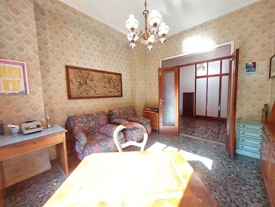 Immagine 29 di Appartamento in vendita  a Lucca