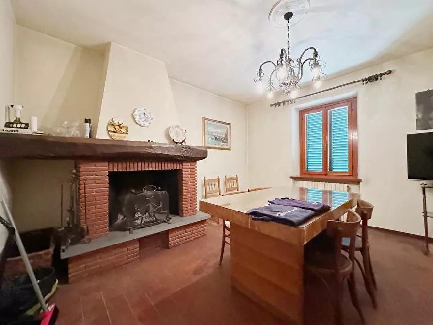 Immagine 16 di Casa indipendente in vendita  a Pescia