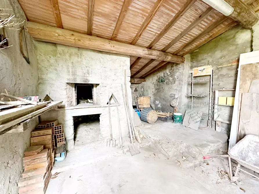 Immagine 21 di Casa indipendente in vendita  a Pescia