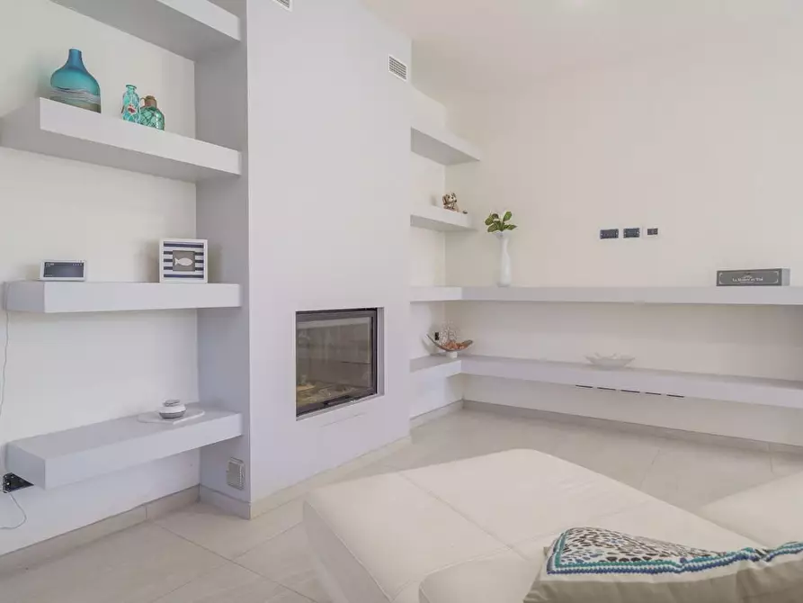 Immagine 17 di Casa indipendente in vendita  a Camaiore