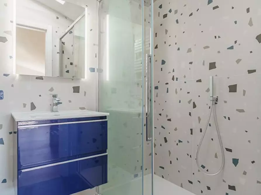 Immagine 50 di Casa indipendente in vendita  a Camaiore