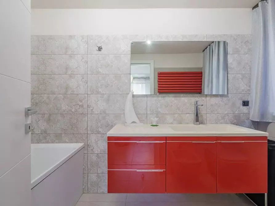 Immagine 31 di Casa indipendente in vendita  a Camaiore