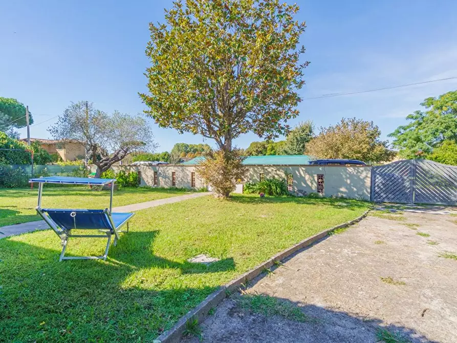 Immagine 6 di Casa indipendente in vendita  a Camaiore