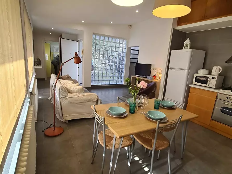 Immagine 60 di Casa indipendente in vendita  a Camaiore