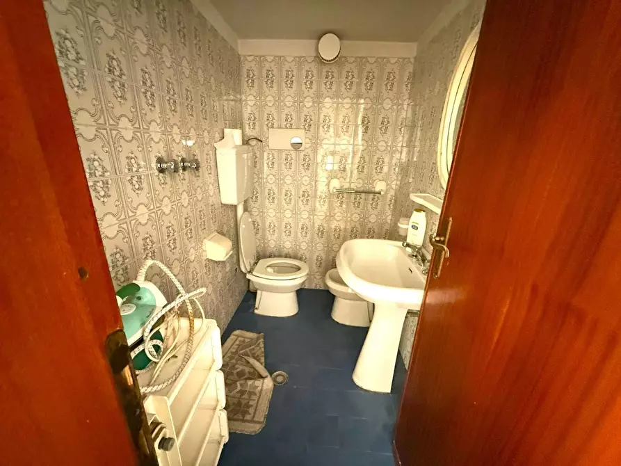 Immagine 5 di Villetta a schiera in vendita  a Massa