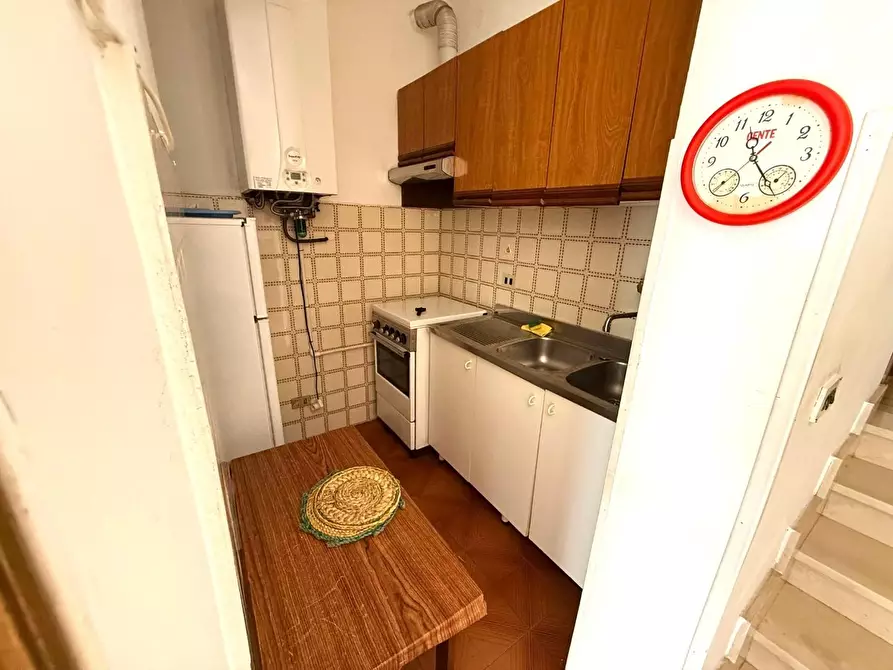 Immagine 4 di Villetta a schiera in vendita  a Massa