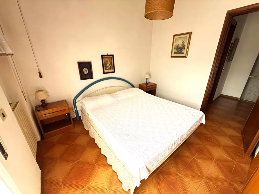 Immagine 8 di Villetta a schiera in vendita  a Massa