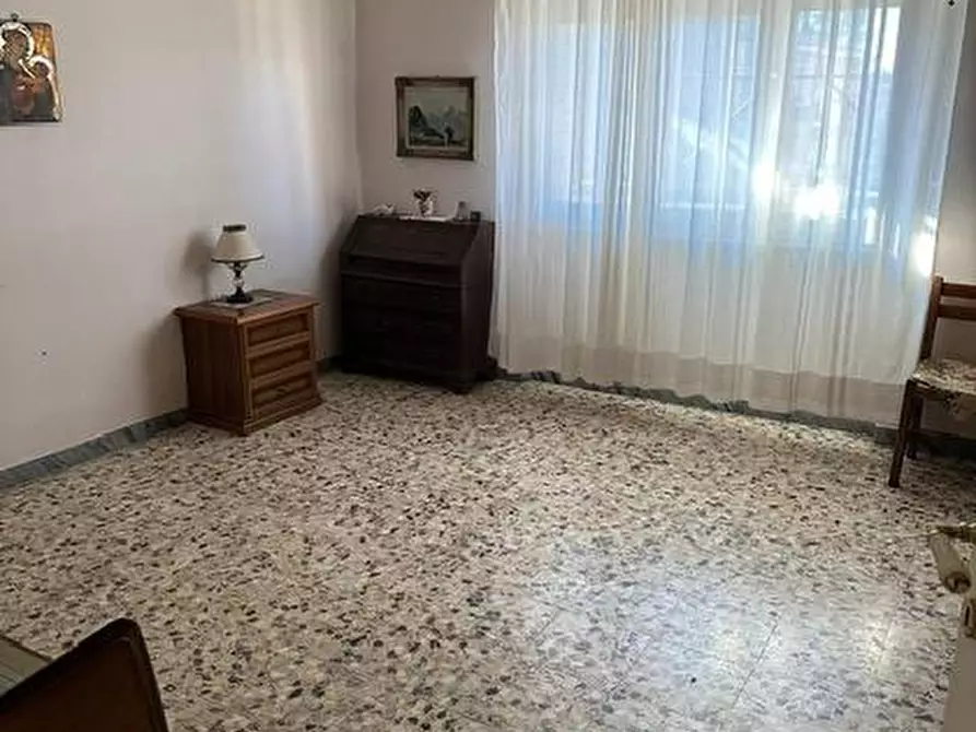 Immagine 4 di Appartamento in vendita  a Massa