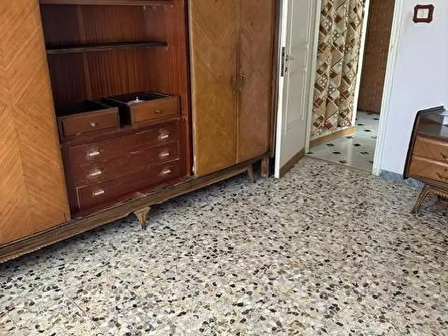 Immagine 5 di Appartamento in vendita  a Massa