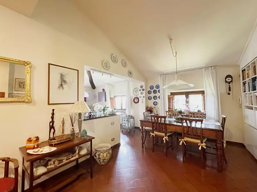 Immagine 23 di Villa in vendita  a Porcari