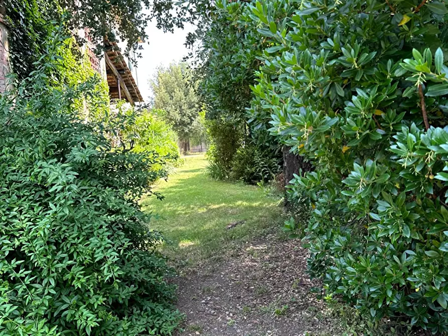 Immagine 30 di Villa in vendita  a Porcari