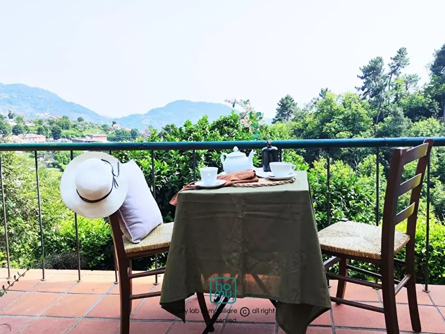 Immagine 1 di Casa indipendente in vendita  a Carrara