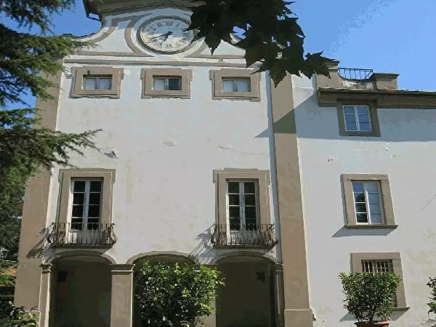 Immagine 4 di Villa in vendita  a Fucecchio