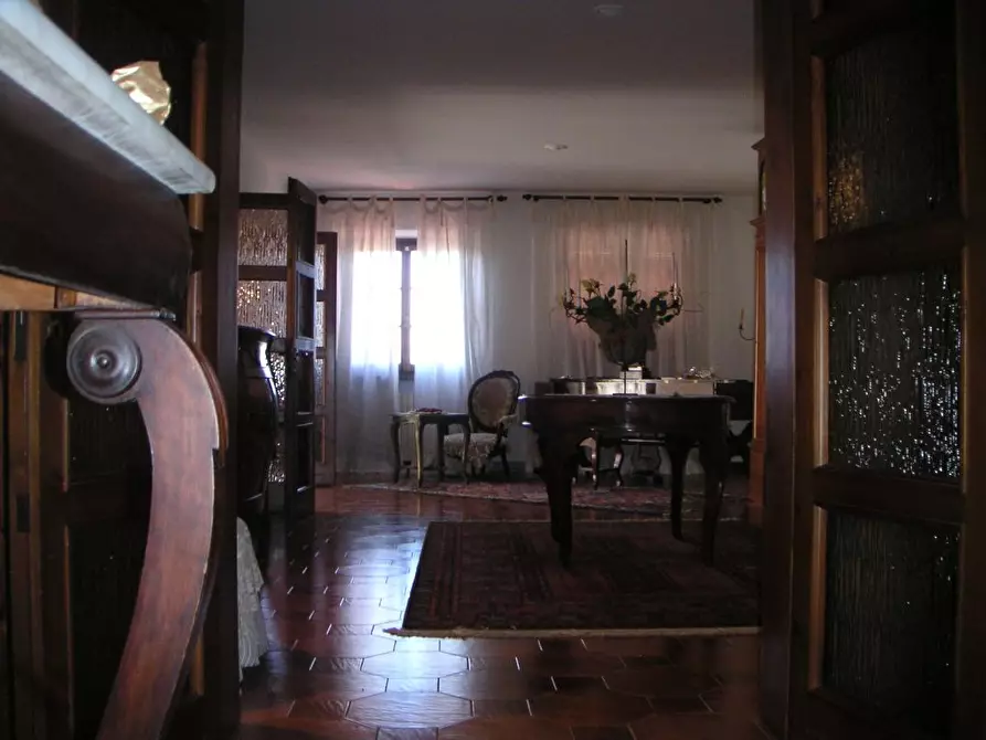 Immagine 6 di Casa colonica in vendita  a Cerreto Guidi