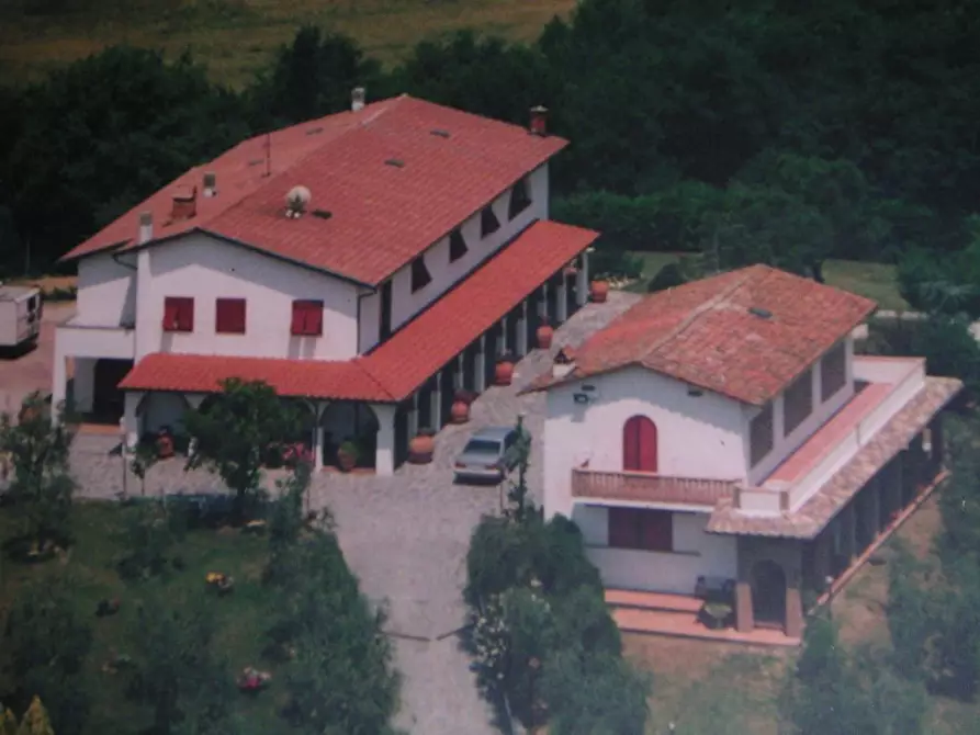 Immagine 1 di Casa colonica in vendita  a Cerreto Guidi