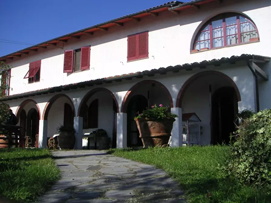 Immagine 3 di Casa colonica in vendita  a Cerreto Guidi
