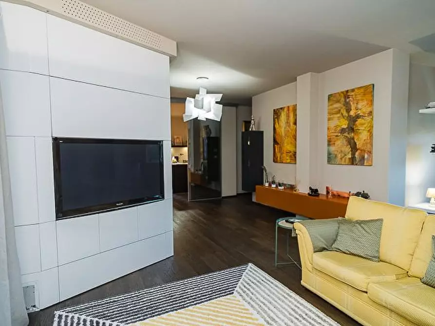 Immagine 7 di Casa colonica in vendita  a Fucecchio