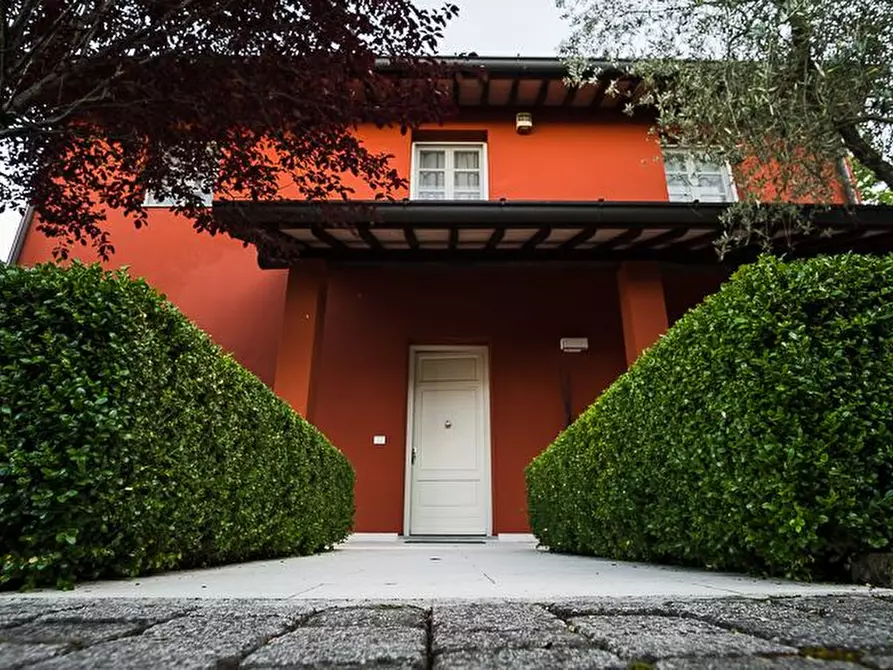 Immagine 3 di Casa colonica in vendita  a Fucecchio