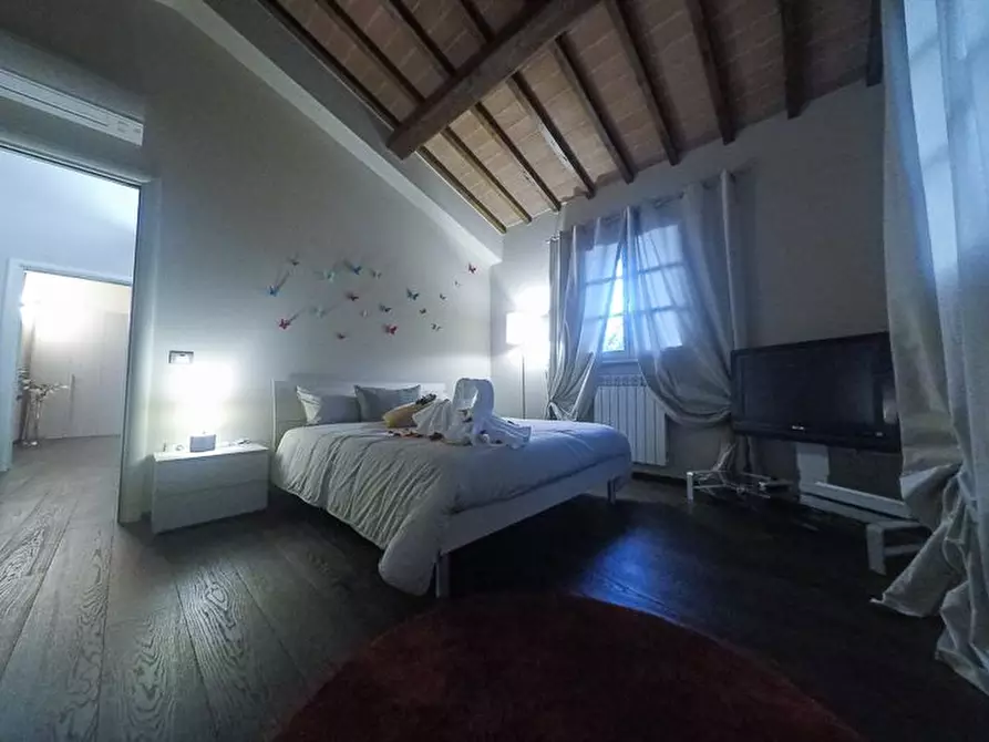 Immagine 10 di Casa colonica in vendita  a Fucecchio