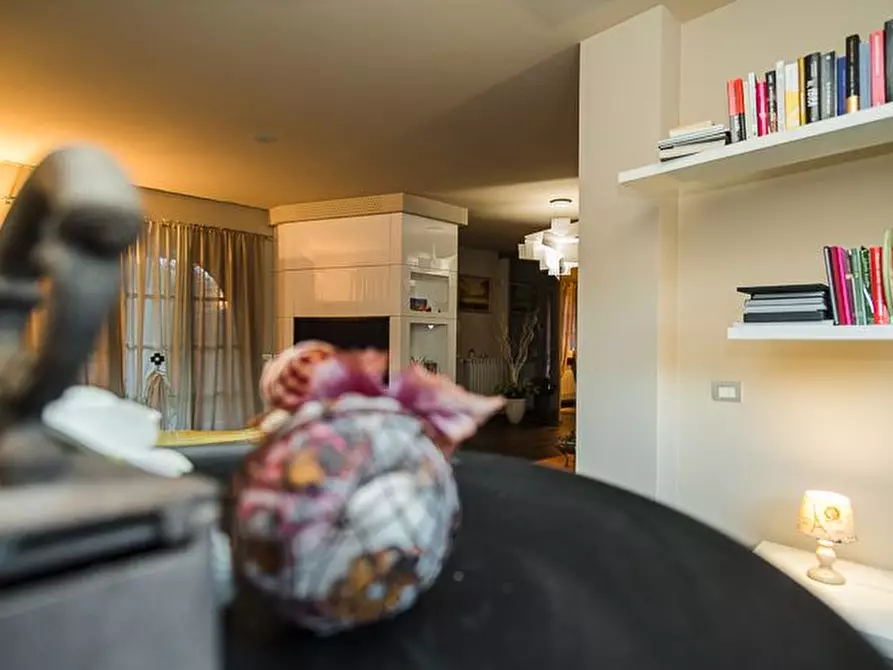 Immagine 8 di Casa colonica in vendita  a Fucecchio