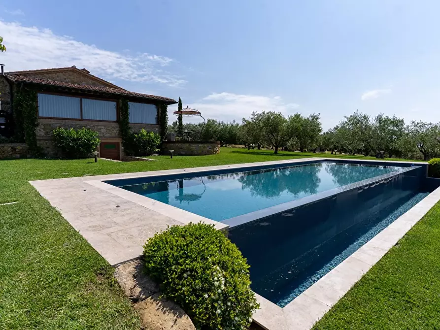 Immagine 8 di Villa in vendita  a Riparbella