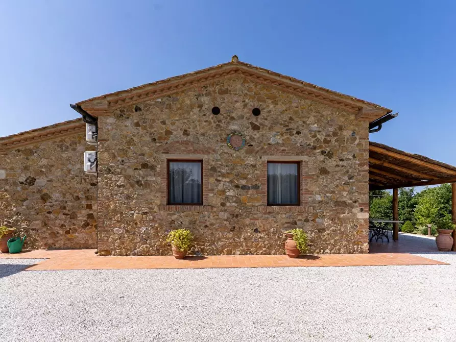 Immagine 17 di Villa in vendita  a Riparbella