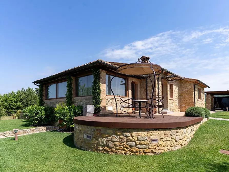 Immagine 23 di Villa in vendita  a Riparbella