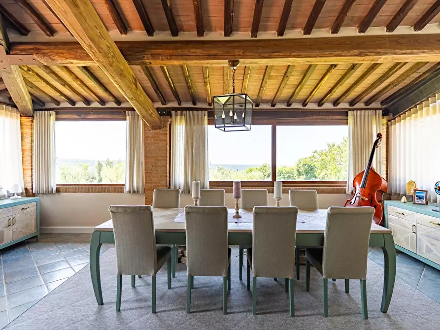 Immagine 35 di Villa in vendita  a Riparbella