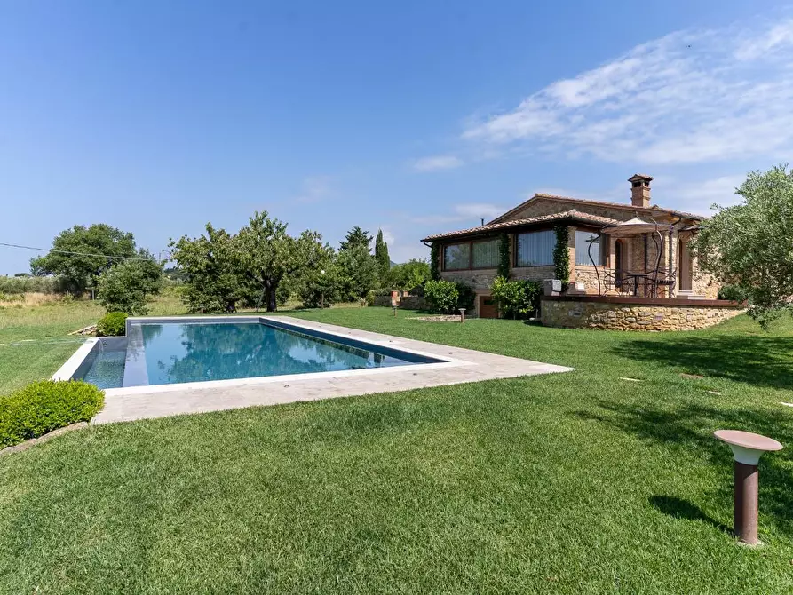 Immagine 20 di Villa in vendita  a Riparbella