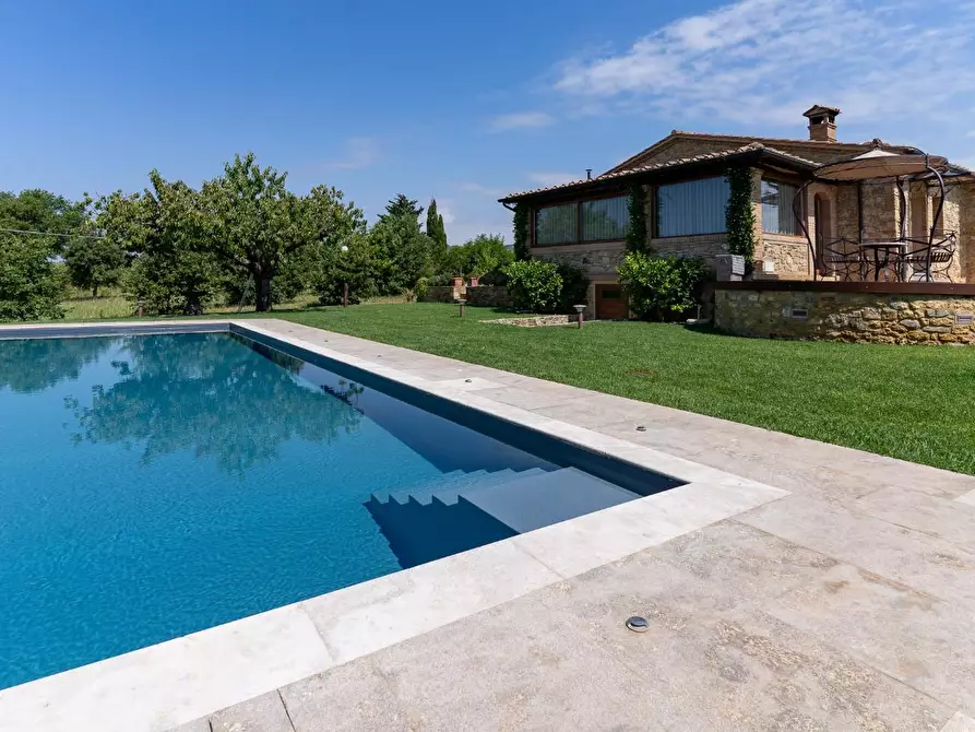 Immagine 21 di Villa in vendita  a Riparbella