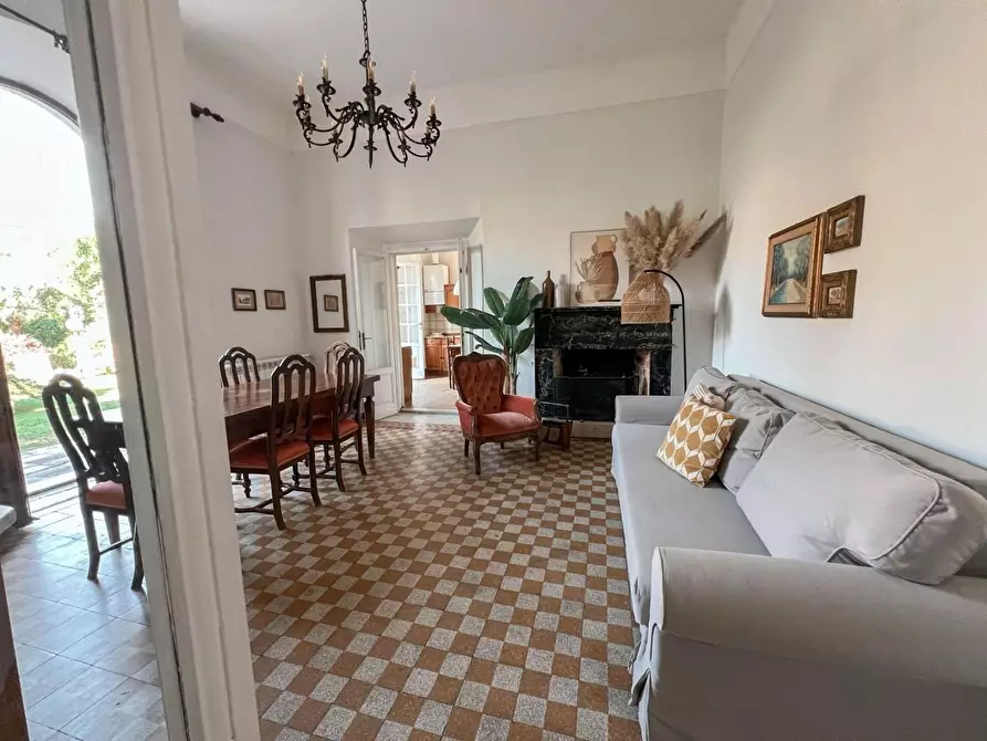Immagine 4 di Appartamento in affitto  a Carrara