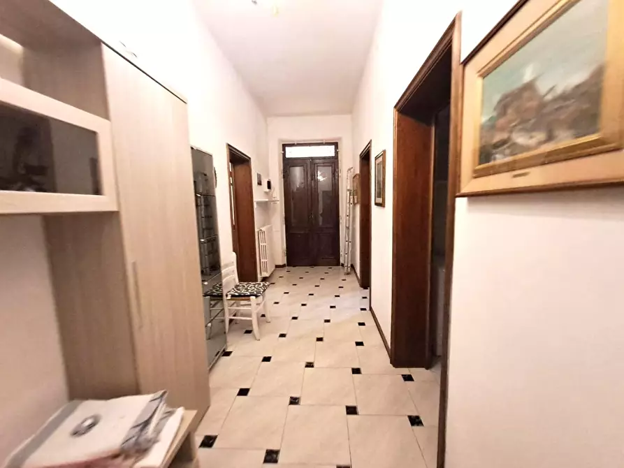 Immagine 12 di Appartamento in affitto  a Massa