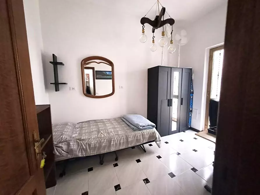 Immagine 10 di Appartamento in affitto  a Massa
