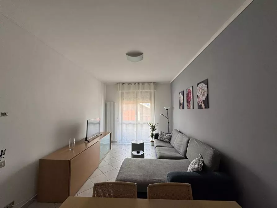 Immagine 2 di Appartamento in affitto  a Massa