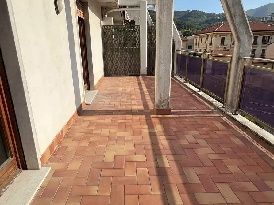 Immagine 8 di Appartamento in vendita  a Carrara