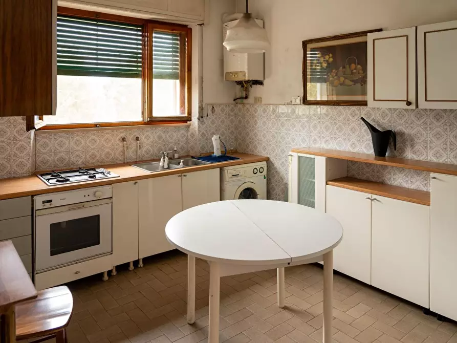 Immagine 8 di Casa bifamiliare in vendita  a San Giuliano Terme