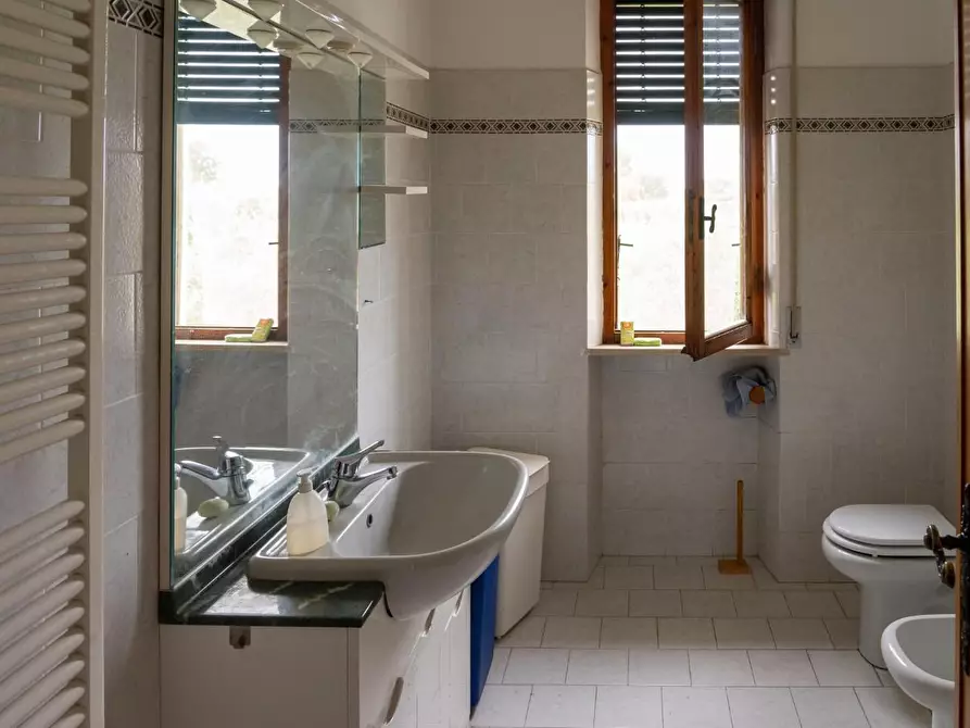 Immagine 14 di Casa bifamiliare in vendita  a San Giuliano Terme