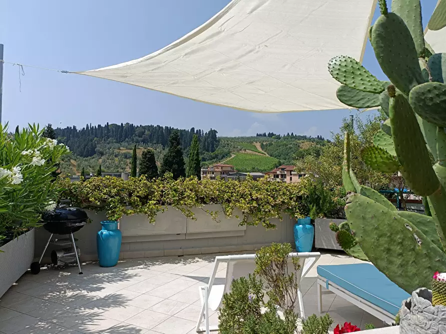 Immagine 42 di Mansarda in vendita  a Capraia E Limite