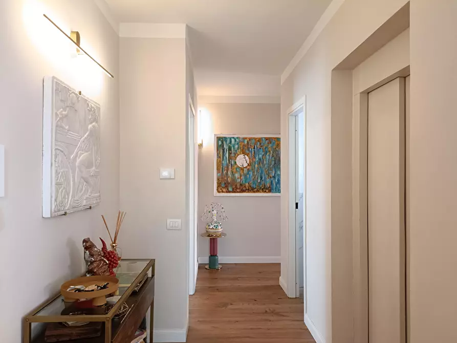 Immagine 23 di Mansarda in vendita  a Capraia E Limite