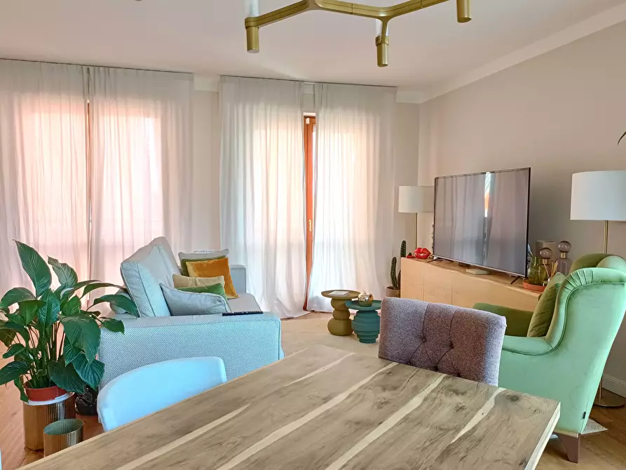 Immagine 12 di Mansarda in vendita  a Capraia E Limite