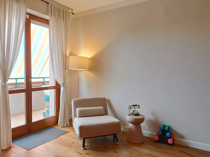 Immagine 30 di Mansarda in vendita  a Capraia E Limite