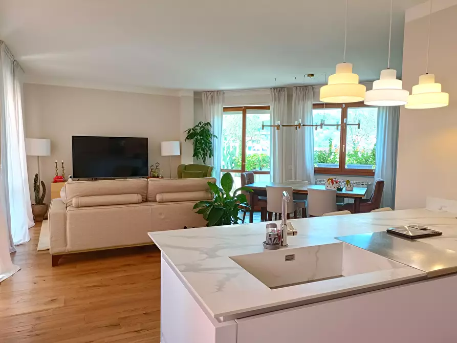 Immagine 11 di Mansarda in vendita  a Capraia E Limite